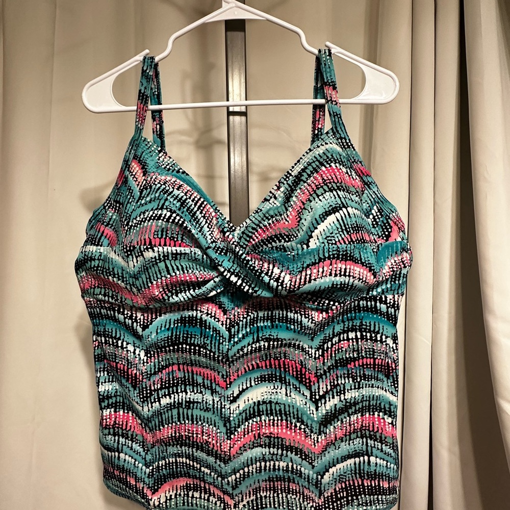 Women's Multicolor Patterned Swim Top